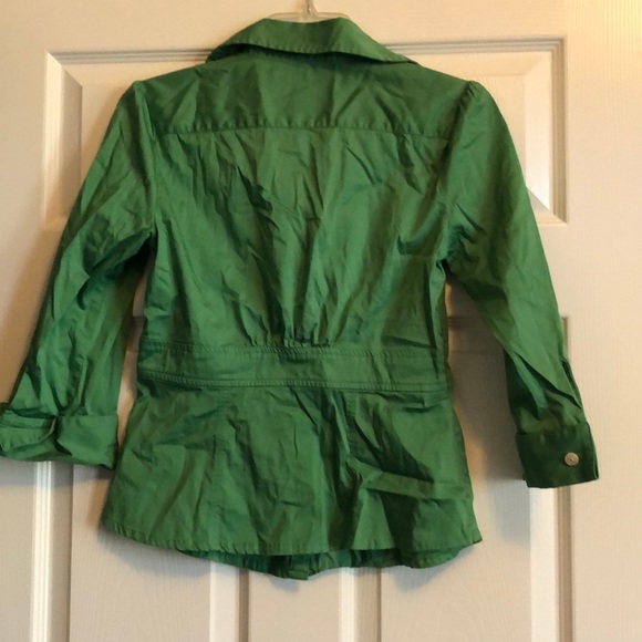 Banana Republic cute green top! - Picture 3 of 3